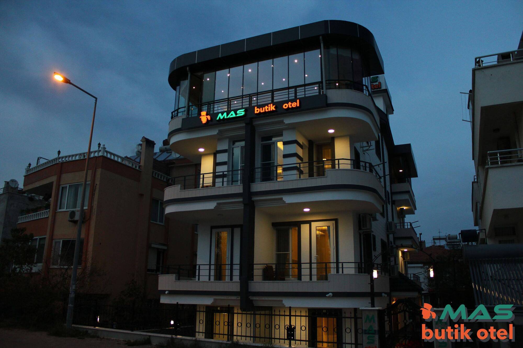 אדרמיט Mas Butik Otel מראה חיצוני תמונה