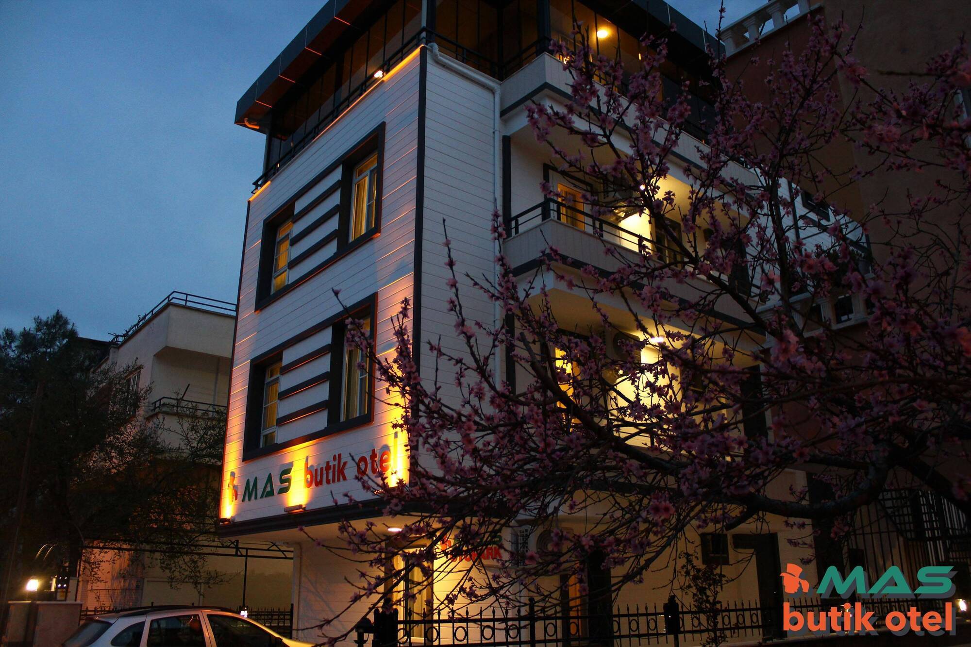 אדרמיט Mas Butik Otel מראה חיצוני תמונה