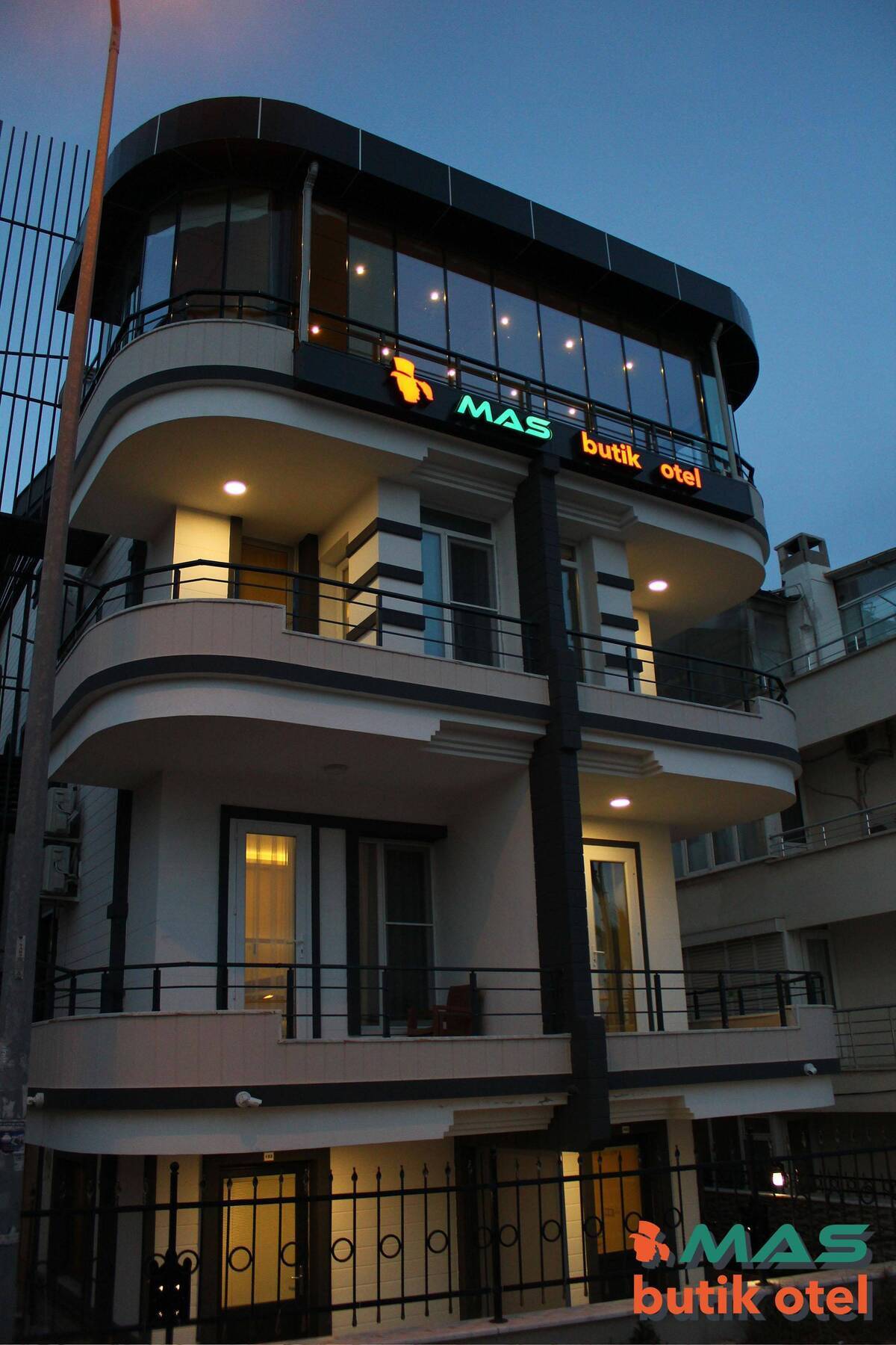 אדרמיט Mas Butik Otel מראה חיצוני תמונה